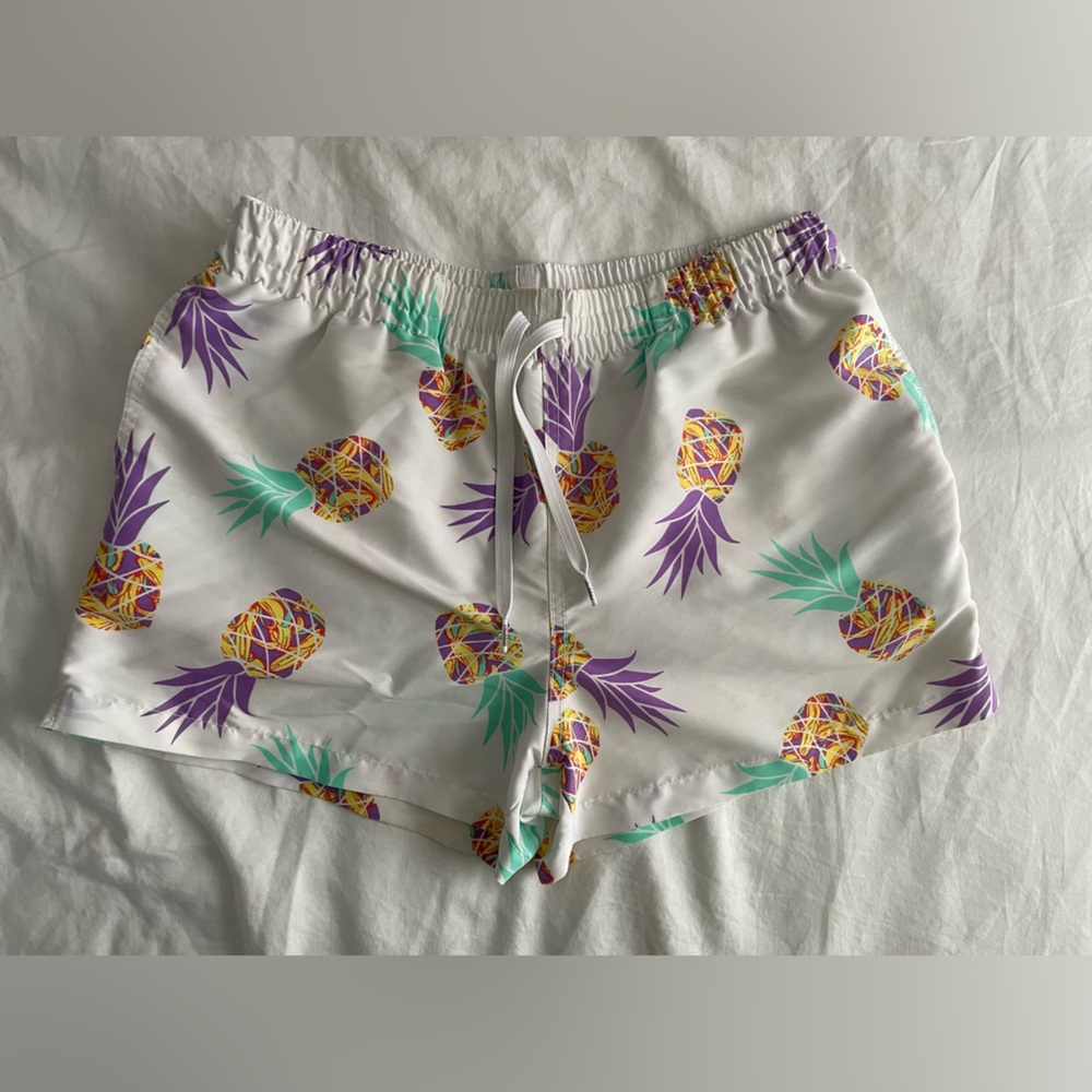 CHUBBIES Classic Swim Trunk - Pineapples